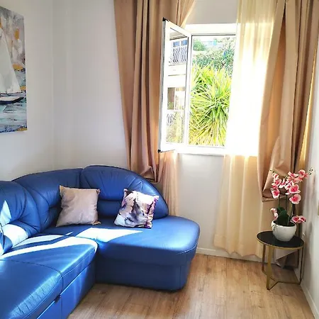 Guest house City Lani 3 4*