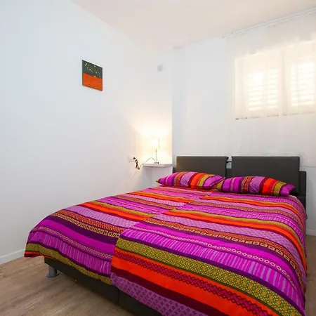 City Lani 3 Gasthof 4*